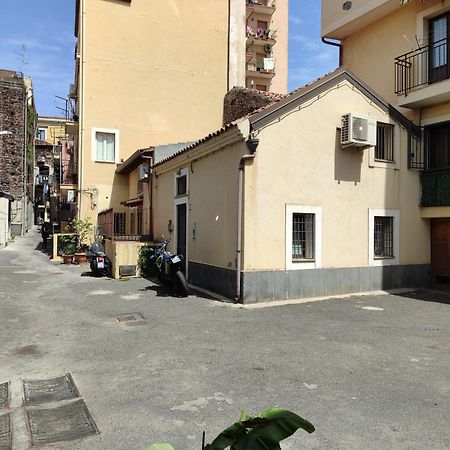 Le Case Del Cortile Catânia Exterior foto